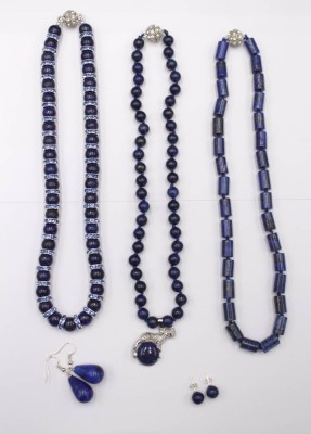 Auktion 351<br>Lapislazuli Konvolut, 3x Ketten, Paar Ohrhänger und Ohrstecker, Ketten ca. L-50cm [1]