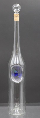 Auktion 351<br>Kunstglas-Karaffe, dünnes Glas, ca. H-33,5cm [1]