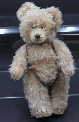 Auktion 351<br>älterer Teddy , Blond , bespielte Erhaltung . [1]