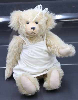 Auktion 351<br>älterer Teddy , Blond und gut Erhalten . [1]