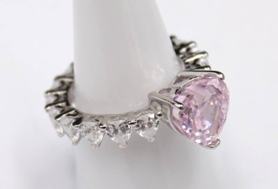 Auktion 352<br>925er Silber-Ring, rosa sowie klare Steine in Herzform, ca. 6,4gr., RG 56 [1]