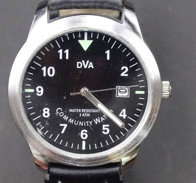 Auktion 352<br>Armbanduhr, DVA Community Watch, Quartzwerk nicht geprüft, D-3,8cm [1]