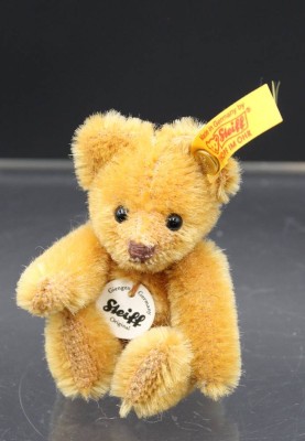 Auktion 352<br>kl. Teddy von Steiff, kompl. , ca. H-7,5cm [1]