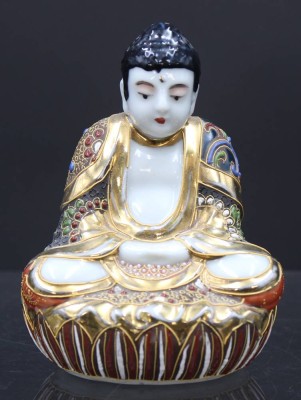 Auktion 352<br>Satsuma-Buddha, Japan, älter, gemarkt, H-11,5cm [1]