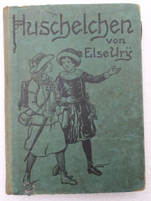 Auktion 352<br>Else Ury, Huschelchen, um 1920, Alters-u. Gebrauchsspuren, einige Seiten lose, Vollständigkeit nicht geprüft [1]