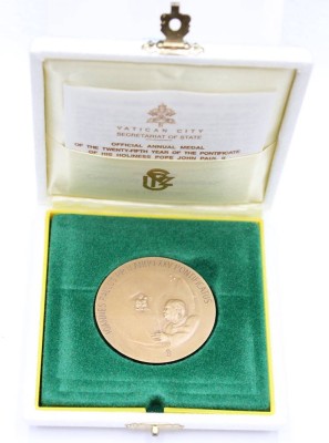 Auktion 352<br>Bronze-Medaille, Papst Johannes Paul II., Bronze in Etui, D-4,4cm [1]