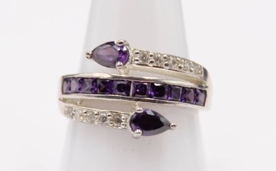 Auktion 353<br>925er Silber-Ring, Amethyst und klare Steine, 6,3gr., RG 60 [1]