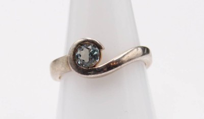 Auktion 353<br>925er Silber-Ring, hellblauer Stein, 3,2gr., RG 58 [1]