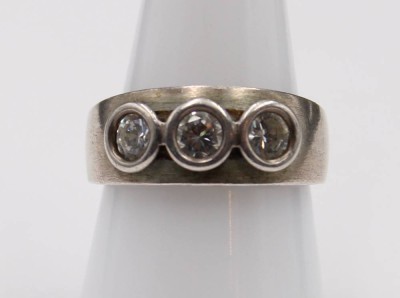 Auktion 353<br>835er Silber-Ring mit klaren Steinen, 4,8gr., RG 59 [1]