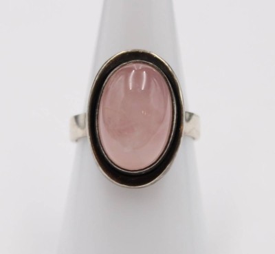 Auktion 353<br>925er Silber-ring mit Rosenquarz-Cabochon, 7,4gr. , RG 58 [1]