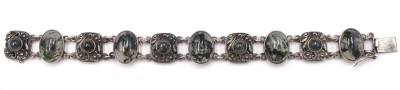 Auktion 353<br>Armband, Sterling, England, älter, marmorierte Steine, ca. 25,8gr., L-18cm [1]