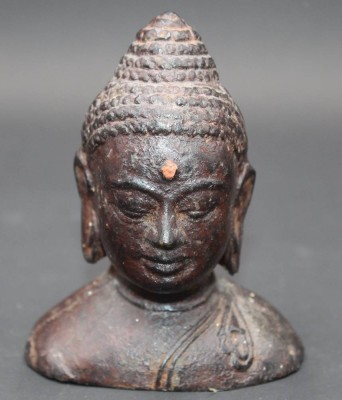 Auktion 353<br>Buddha-Büste wohl Thailand, Bronze, älter, H-10,2cm [1]