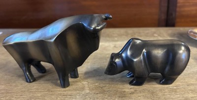 Auktion 353<br>Bronze Stier und Bär (Börse), H-7  und 5 cm [1]