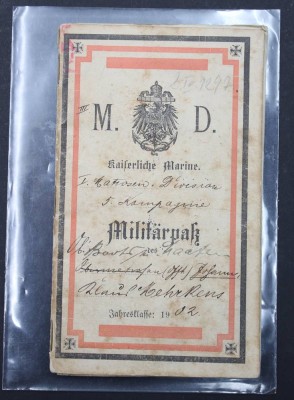 Auktion 353<br>Militärpaß der kaiserl. Marine von 1902, div. Eintragungen, Altersspuren [1]