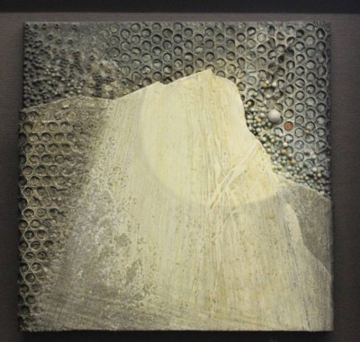 Auktion 353<br>Heinz UMBACH(1934-2016), plastisches Bild, gerahmt, RG 46 x 45cm, verso Vita des Künstlers [1]