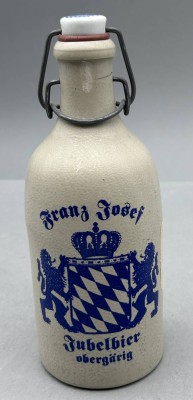 Auktion 353<br>SAILER BRÄU JUBEL BIER FRANZ JOSEPH FLASCHE mit Porzellandeckel, o,5 L [1]