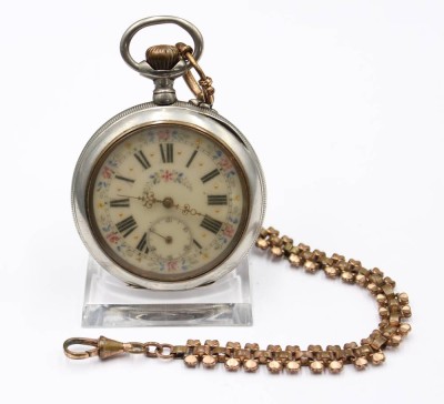 Auktion 354<br>Taschenuhr um 1900, Kronenaufzug, Werk läuft an, Ziffernblatt bemalt, Metallgehäuse, D-5,5cm [1]