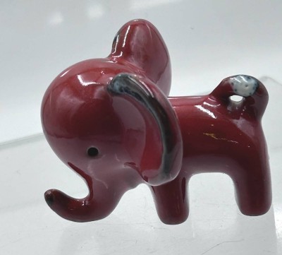 Auktion 354<br>kl. Keramik-Elefant von Walter Bosse, H-5 cm, L-7 cm [1]