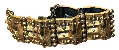 Auktion 355<br>Pentti Sarpaneva Brutalist Bronzeguss Armband mit Sicherheitskette - Modernist Finnischer Schmuck [1]