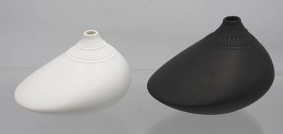 Auktion 355<br>2x Design-Vasen, Rosenthal, Pollo, Entw. Wirkkalla, ca. H-10 u. 9cm [1]