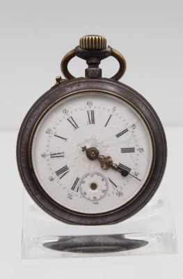 Auktion 355<br>Taschenuhr, um 1900, Eisengehäuse, Kronenaufzug, Werk läuft, Sekunde fehlt, Gehäuse mit Altersspuren, D-4,8cm [1]