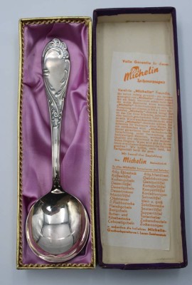 Auktion 355<br>Sahnelöffel, Michelin, 100er Auflage, orig. Karton, L-17cm [1]