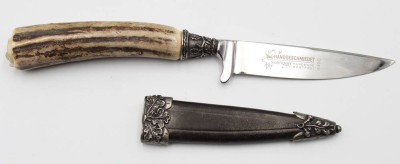 Auktion 355<br>kl. Jagdmesser, Solingen, Geweihgriff, am Ende Fehlteil, L-25,3cm [1]