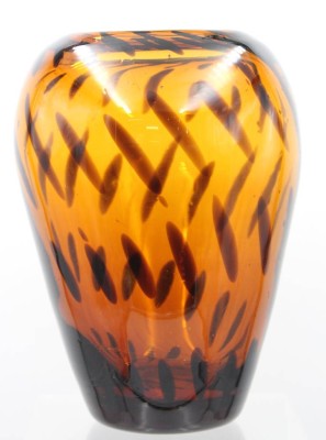 Auktion 355<br>gr. braune Vase mit Streifendekor, H-21 cm [1]