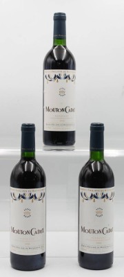 Auktion 355<br>3 Flaschen Baron Philippe de Rothschild Mouton Cadet 1990, Bordeaux [1]