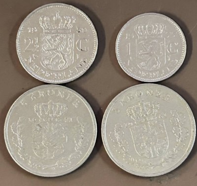 Auktion 355<br>1x 2 1/2 und 1 Gulden Münze  und 2x 5 Kronen Danmark,  alle 60/70 er jaqhre [1]