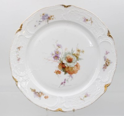 Auktion 356<br>gr. runde Platte, frühes Rosenthal Sanssouci, Goldzier und aufwendige Blumenbemalung, um 1900, ca. H-3,5cm D-35cm [1]