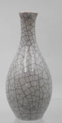 Auktion 356<br>FRIDEGART GLATZLE  Entwurf, Vase um 1960, Karlsruher Majolika, Craquelee-Dekor, H-16,5 cm [1]