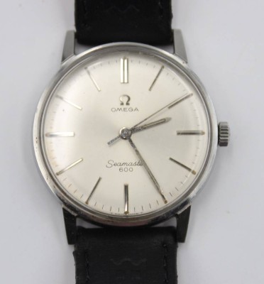 Auktion 356<br>Vintage-Herren-Armbanduhr, OMEGA Seamaster 600, Handaufzug, Werk läuft, D-3,3cm [1]