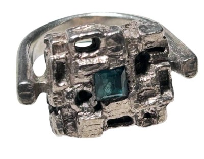 Auktion 356<br>Designer Silberring mit hellblauen Stein, RG 53, 11 gr. Silber geprüft, Handarbeit [1]