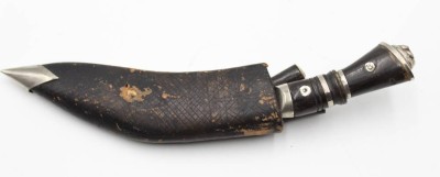 Auktion 356<br>Khukri, Indien, 2 Beimesser, ALtersspuren, L-25,5cm [1]