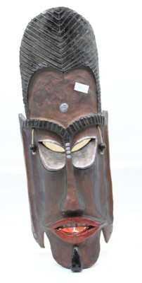 Auktion 356<br>Wandmaske, Afrika, gefertigt aus Terrakotta, bemalt, H-64cm B-22,5cm [1]