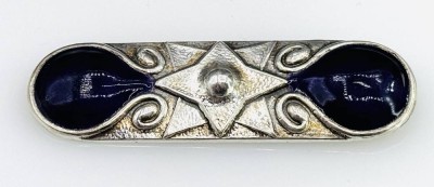 Auktion 356<br>Brosche, 800er Silber, lila Emaille, ca. 11gr., ca. 7 x 2cm [1]