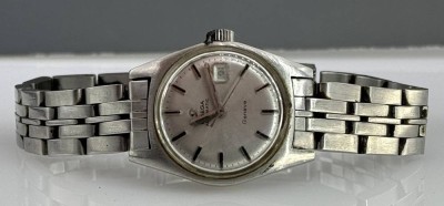 Auktion 356<br>Damen-Armbanduhr, OMEGA Geneve, Automatik Werk läuft, getragene Eraltung, ca. D-2,5cm [1]