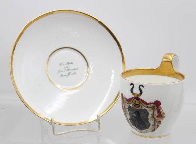 Auktion 356<br>Stundentika Tasse mit U.T., jug. Corps Boroussia Bonn, Behr, F. v., 1854, Tasse ca. H-11cm [1]