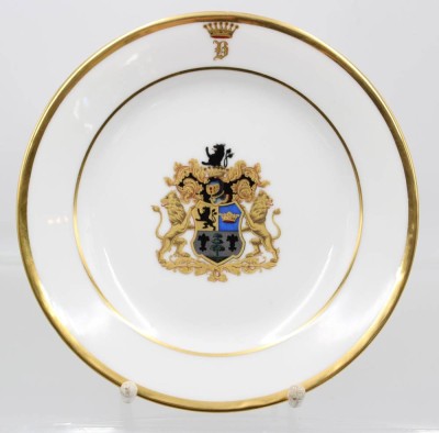 Auktion 356<br>Studentika-Wappenteller, jug. Corps Boroussia Bonn, Blochausen, F. Baron v., 1855, D-20cm [1]