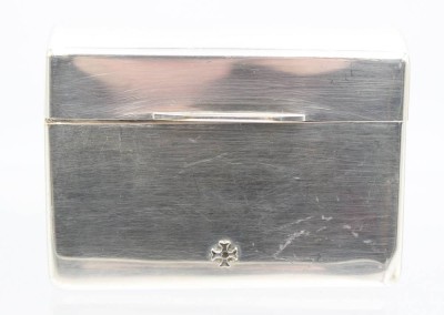 Auktion 356<br>Deckeldose, Silver Plate, 1x Ecke eingedrückt, H-7cm B-9,5cm. [1]