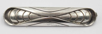 Auktion 356<br>835er Silber-Brosche, Metallnadel, Art-Déco, 6,7gr., L-6cm [1]