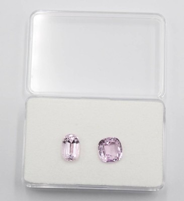 Auktion 356<br>2 Kunzite, zus. 8,5ct [1]