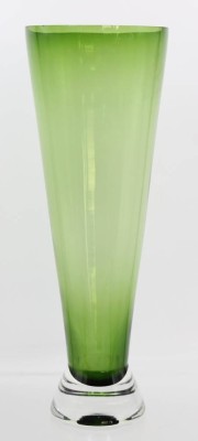 Auktion 356<br>hohe Vase, grünes Glas, farbloser Stand, H-30cm [1]