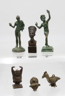 Auktion 357<br>6x  div. kl. Figuren, Bronze/Messing, ca. H-11cm [1]