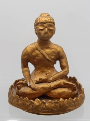 Auktion 357<br>Buddhafigur, Handarbeit, gefertigt aus Stuck, 1x Hand beschädigt, H-19cm [1]